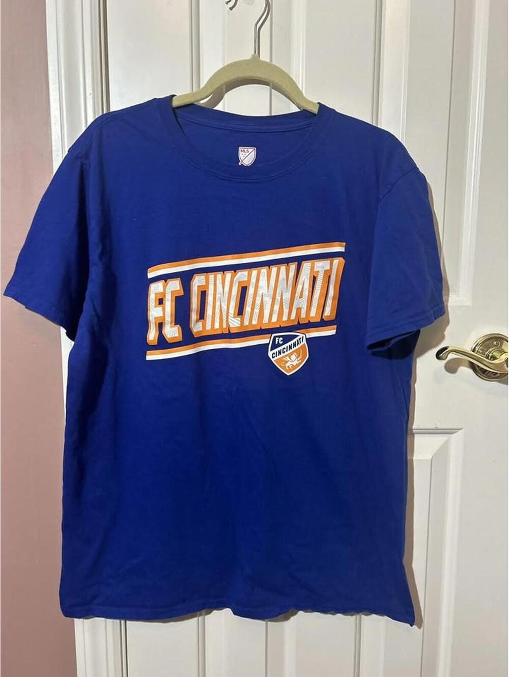 MLS Brand FC Cincinnati Soccer T Shirt Mens Large